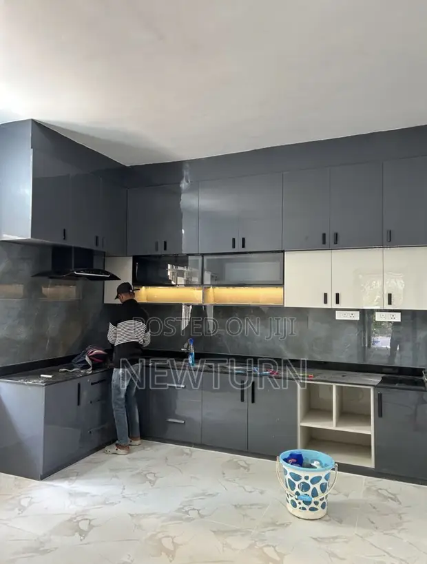 Brand New High Glossy Luxury Kitchen Cabinets - 1