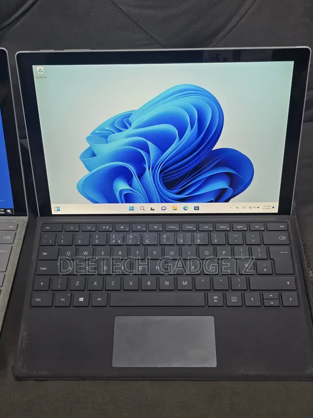 Microsoft Surface Pro 6 Laptop - 8GB RAM, 256GB SSD - 1
