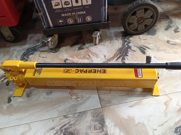Enerpac P39 Hydraulic Pump - 1