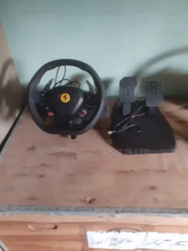 Thrustmaster T80 Ferrari Reding Wheel for PS4/PS5/PC - 1
