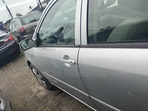 Toyota Corolla 2004 Silver