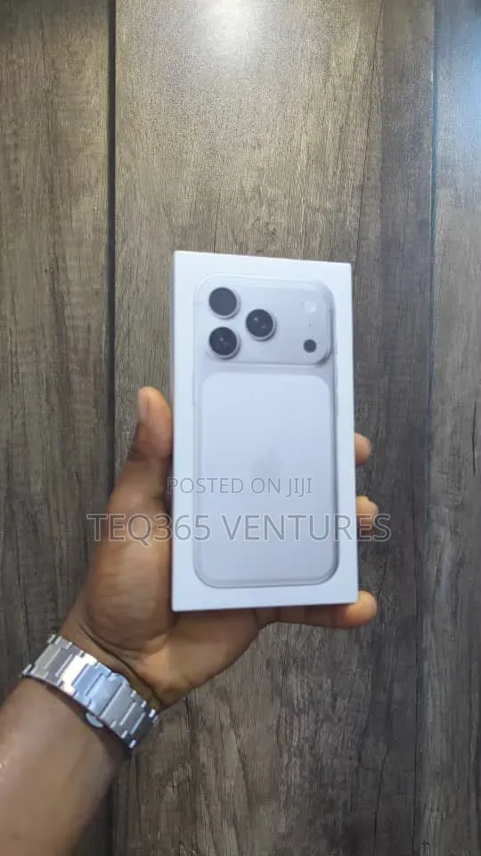 New Apple iPhone 17 Pro Max 256GB White - 1