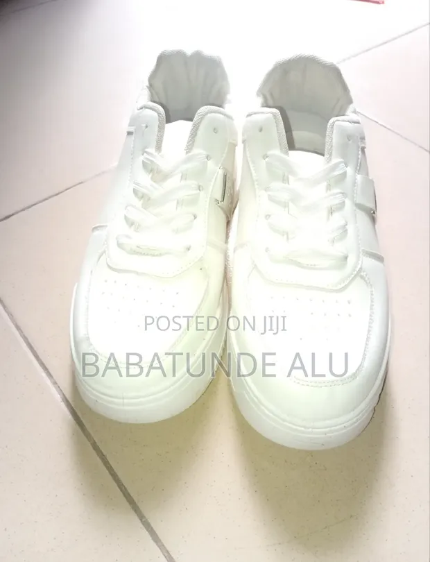 Gbc Unisex Sneakers - Fari, Girman 40 - 1