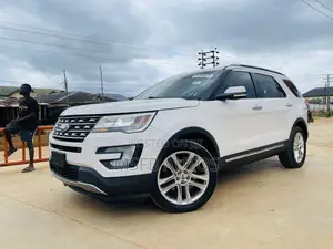 2017 Ford Explorer Limited 4x4 - White