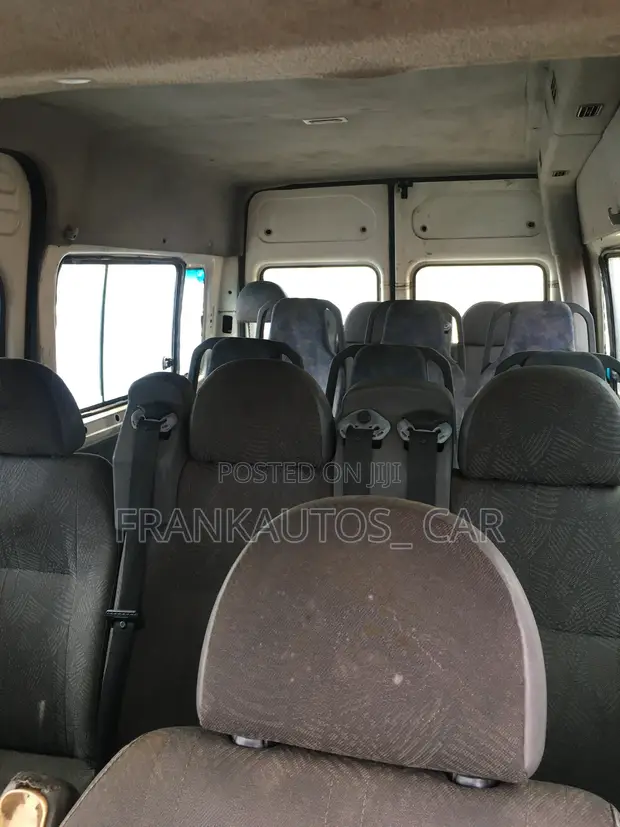 Ford Transit 2005 Fari - 1