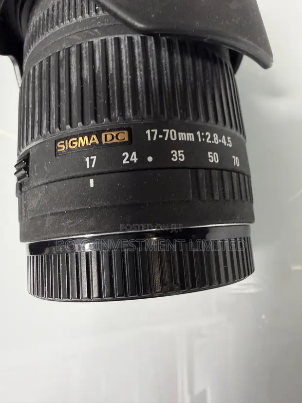 Sigma 17-70mm F/2.8-4.5 DC HSM Macro Lens for Nikon DSLR - 1
