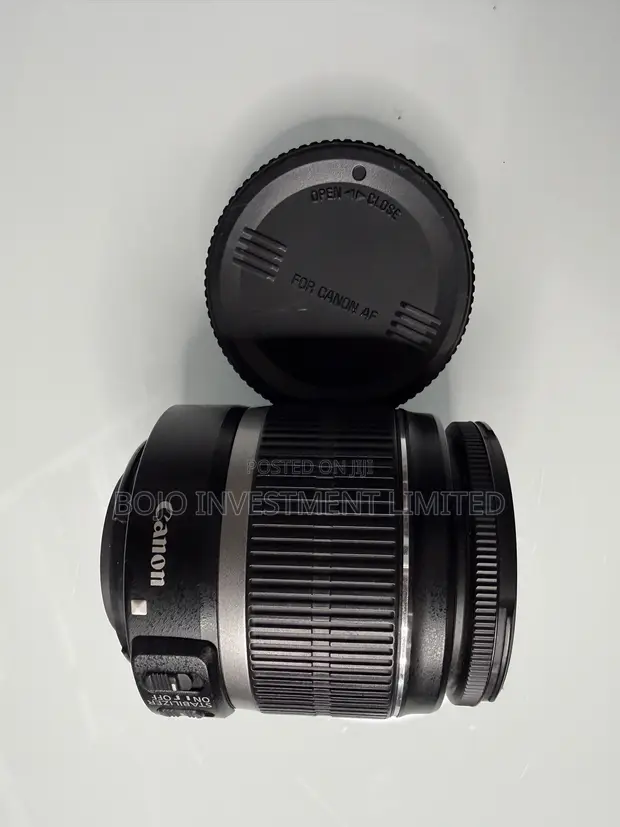 Canon EF-S 18-55mm f/3.5-5.6 IS Zoom Lens - 1