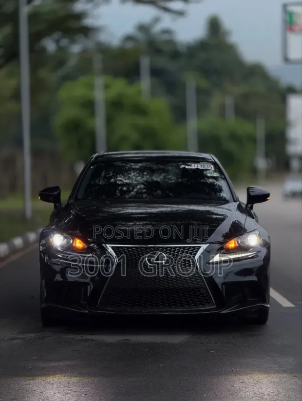 Lexus IS 2014 F Sport - 1