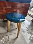 Kyakkyawar Teburin Gefe na Katako Mai Ruwan Epoxy - 2