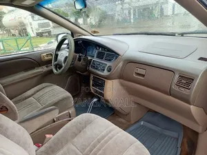 Toyota Sienna LE 2001 Silver
