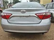 Toyota Camry LE 2017 Launurin Azurfa - 4