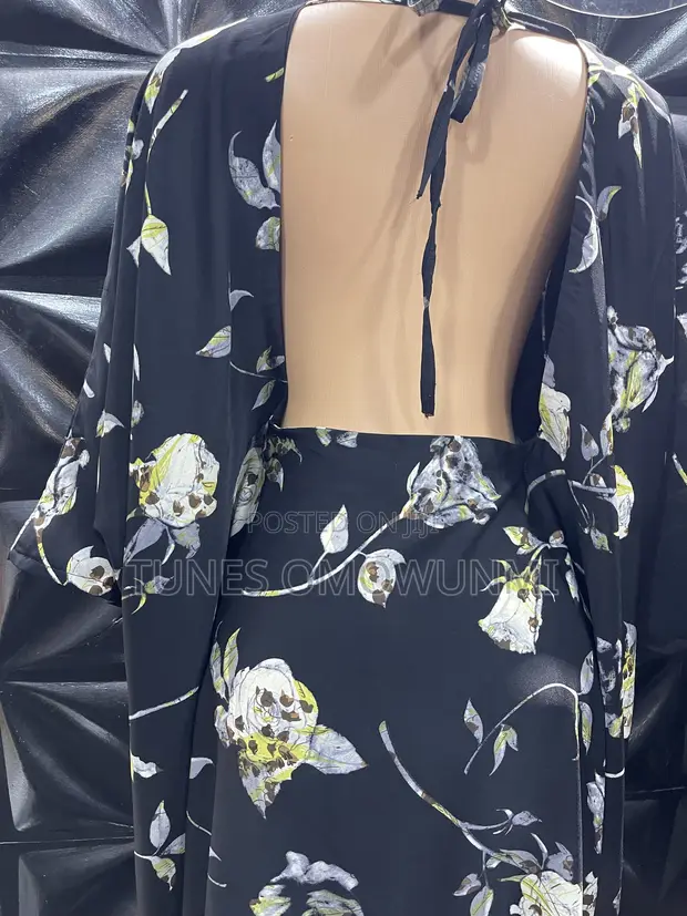 Ankara Backless Gown - Kyauta Girman - 1