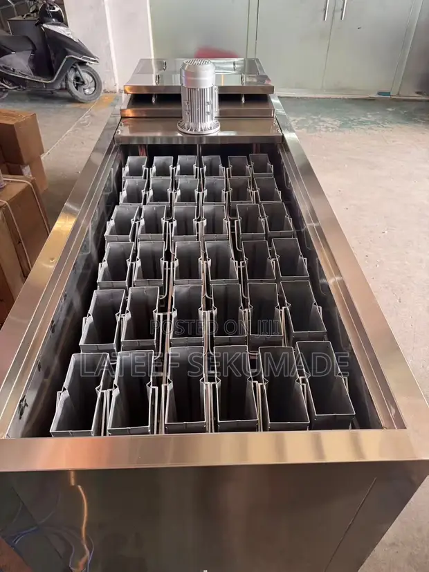 Brand New Ice Block Making Machine (36pcs, 5kg) - 1