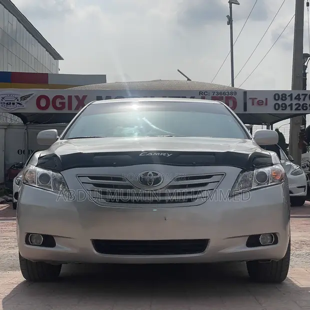 2008 Toyota Camry LE Sedan - 1