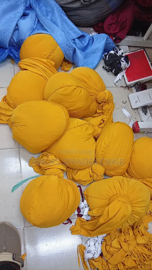 Sabbin Rufe kujeru na Spandex - 1