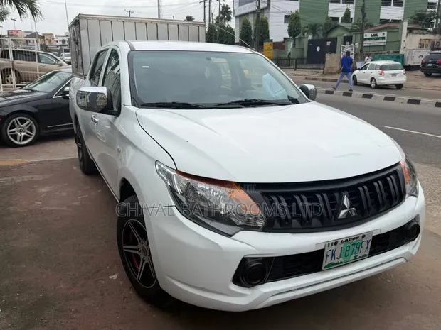 Mitsubishi L200 Pickup 2019 Fari - 1