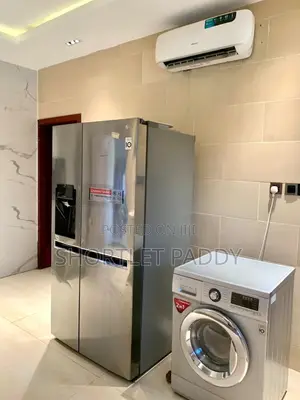 4 Bedroom Luxury Shortlet Apartment, Banana Island