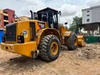 Caterpillar Payloader 966C - 3