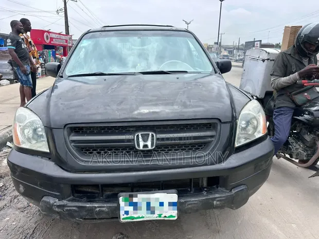 Honda Pilot 2004 Baƙi - 1