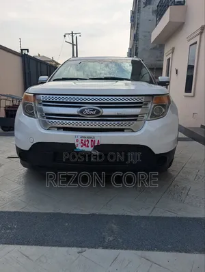 2013 Ford Explorer XLT 4dr 4x4 (3.5L V6)