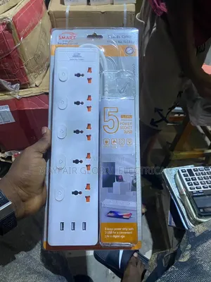 Smart England TLC85U 5-Way Soket Mai Tashoshi 3 na USB