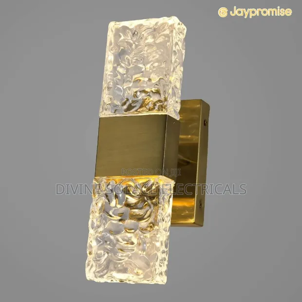 d.light LED Wall Bracket - 1