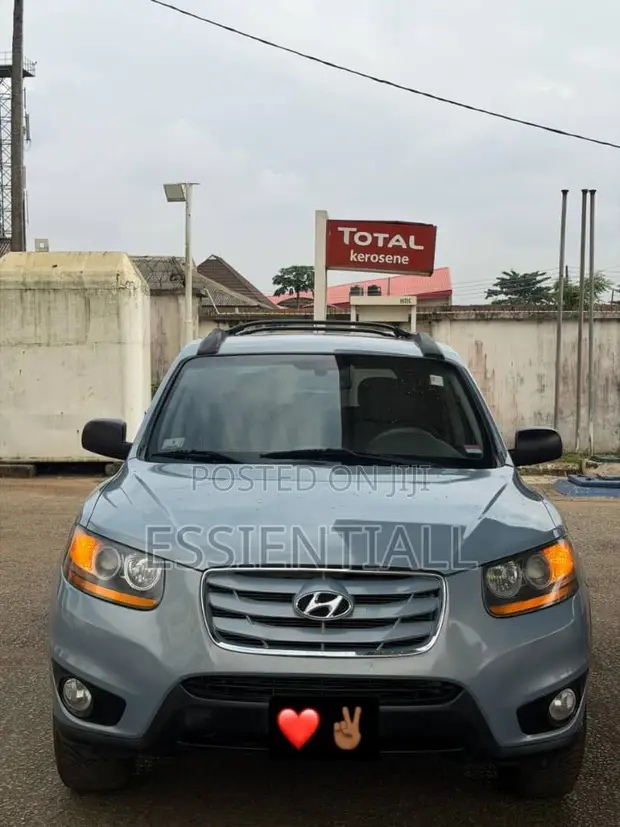 Hyundai Santa Fe 2010 - 1
