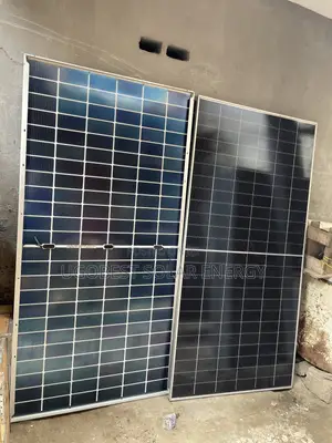 650W 144-Cell Jinko Solar Panel - Brand New