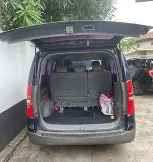 Hyundai H1 2008 Grey 18-Seater Bus