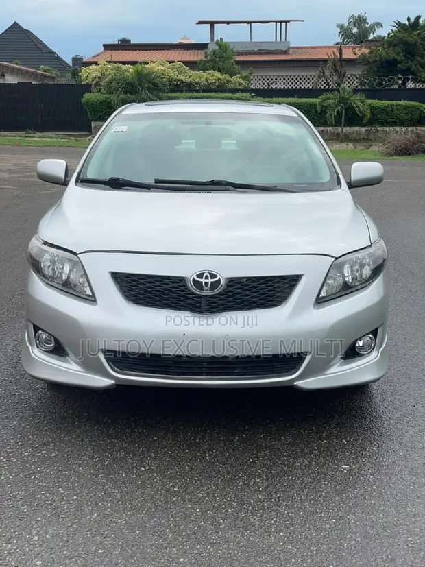 2010 Toyota Corolla S 4dr Sedan (1.8L) Silver - 1