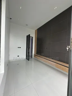 Furnished 5-Bedroom Duplex with Pool & Cinema in Lekki Phase 1