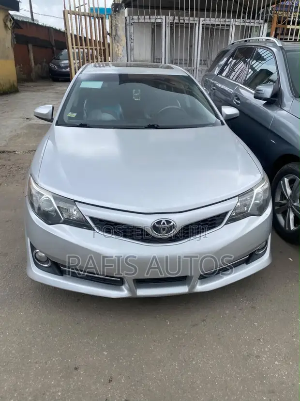 2012 Toyota Camry SE Limited Edition Sedan - Silver - 1
