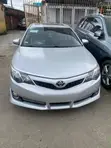 Toyota Camry SE Limited Edition Sedan 2012 - Launin Azurfa - 1