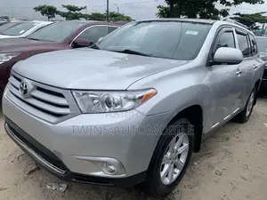 Toyota Highlander Limited 2012 Silver