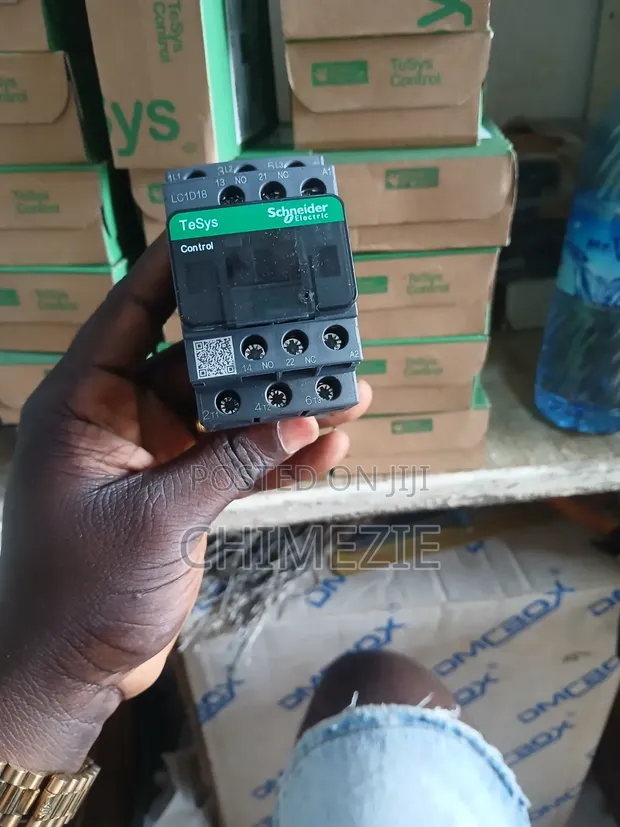 Schneider Electric 32A Contactor 220V - 1