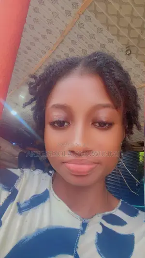 Childcare & Babysitting CV - Aregbesola Ayomide Omowunmi
