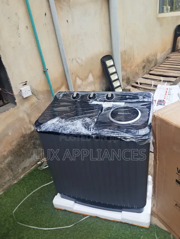LG 8kg Semi-Automatic Twin Tub Washing Machine - 1