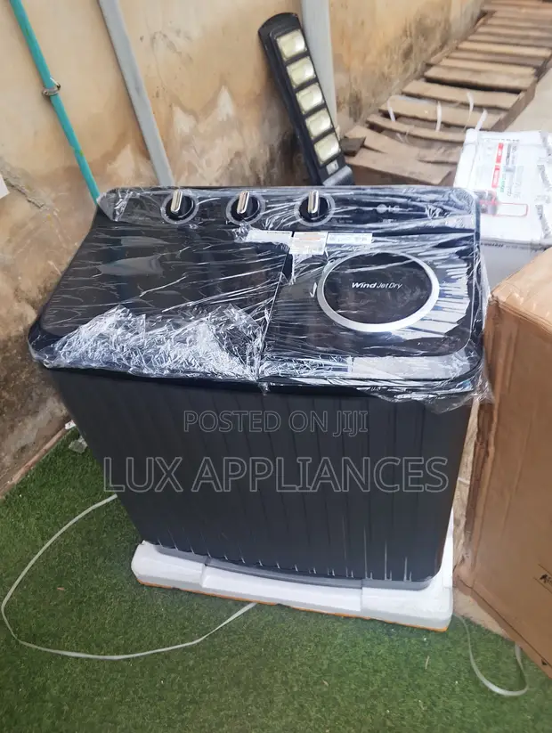 LG P800R3AGNC 8kg Twin Tub Washing Machine - 1