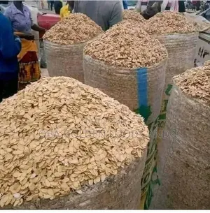 Egusi Mara Fata - Jakar Masu Zane 50