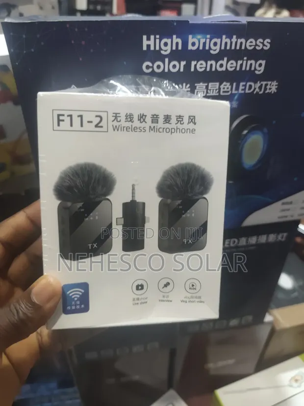 F11-2 Wireless Lapel Microphone ga masu kirkirar abun ciki - 1
