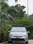 Toyota Prius 2014 Silver - 4