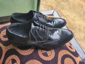 Men's Black Leather Oxford Shoes