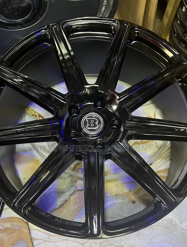Mercedes G63 24-Inch Alloy Wheel - 1
