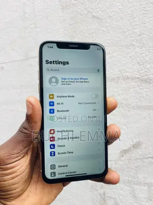 Apple iPhone X 64GB White