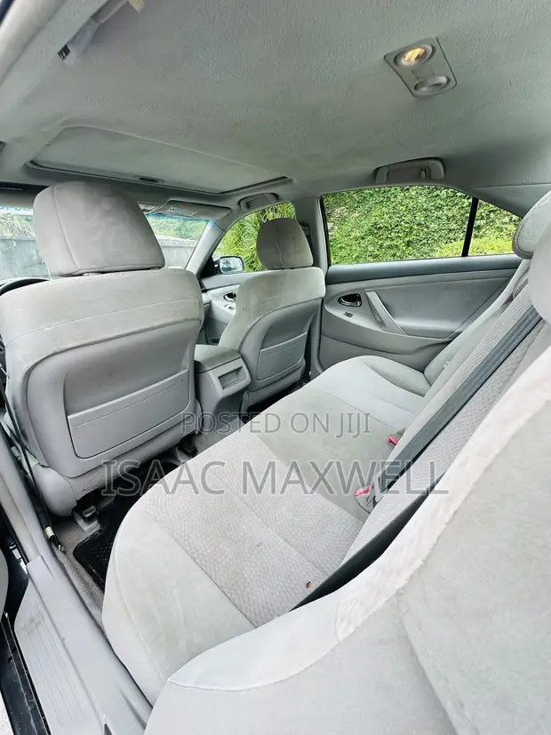2010 Toyota Camry LE 2.5L Sedan - Foreign Used - 1