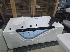 Babban Jacuzzi mai Girma - Farar Acrylic