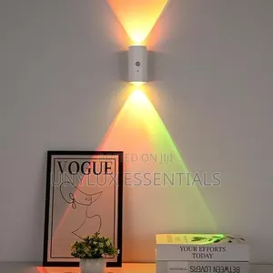 Lampan Bango Mai Haske Mai Girgiza Da Remote Control