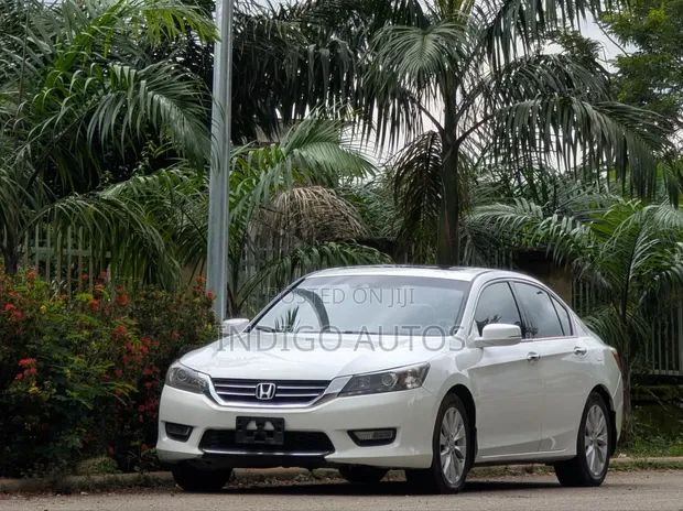 Honda Accord 2013 V6 - 1