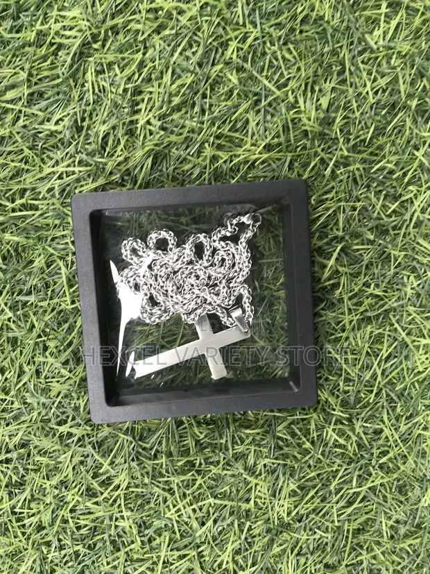 Saitin Kayan Kwalliya masu Kyau - Sarƙoƙi, Abun Wuya & Hannaye - 1