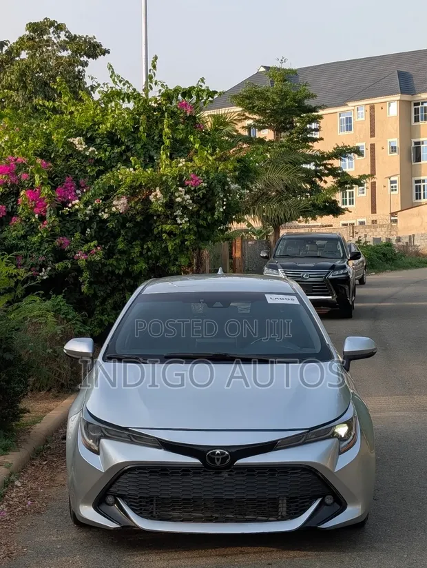 2019 Toyota Corolla SE Hatchback - 1